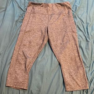 Womens Grey Avia Athletic Leggings Large (12-14) HAS POCKETS!!